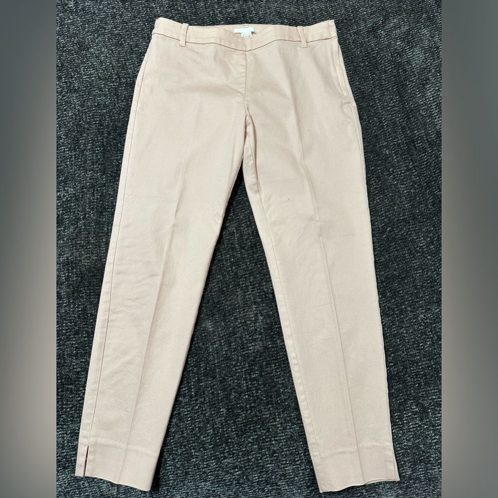 H&M pale pink crop pants.